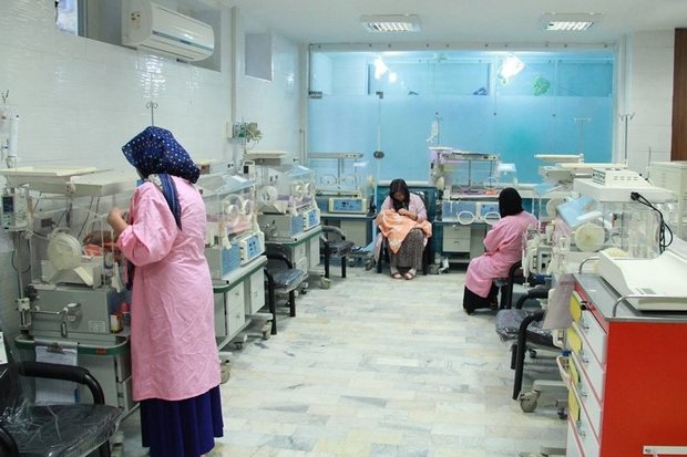 پاورپوینت نگاهی به خدمات درمانی و بیمارستانها