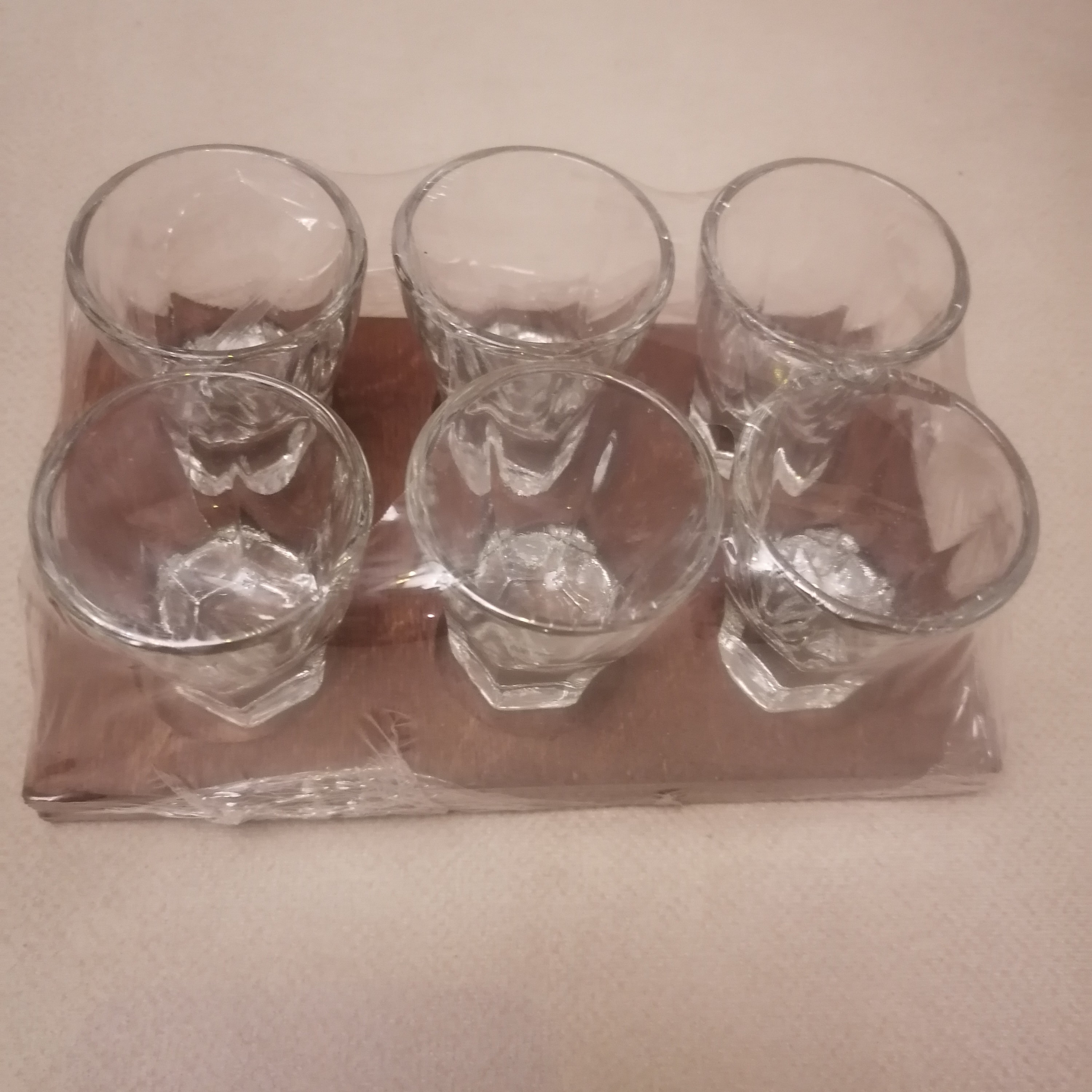 شات 6 عددی با سینی چوبی مستطیل شکل زیبا و جذاب برای پذیرایی