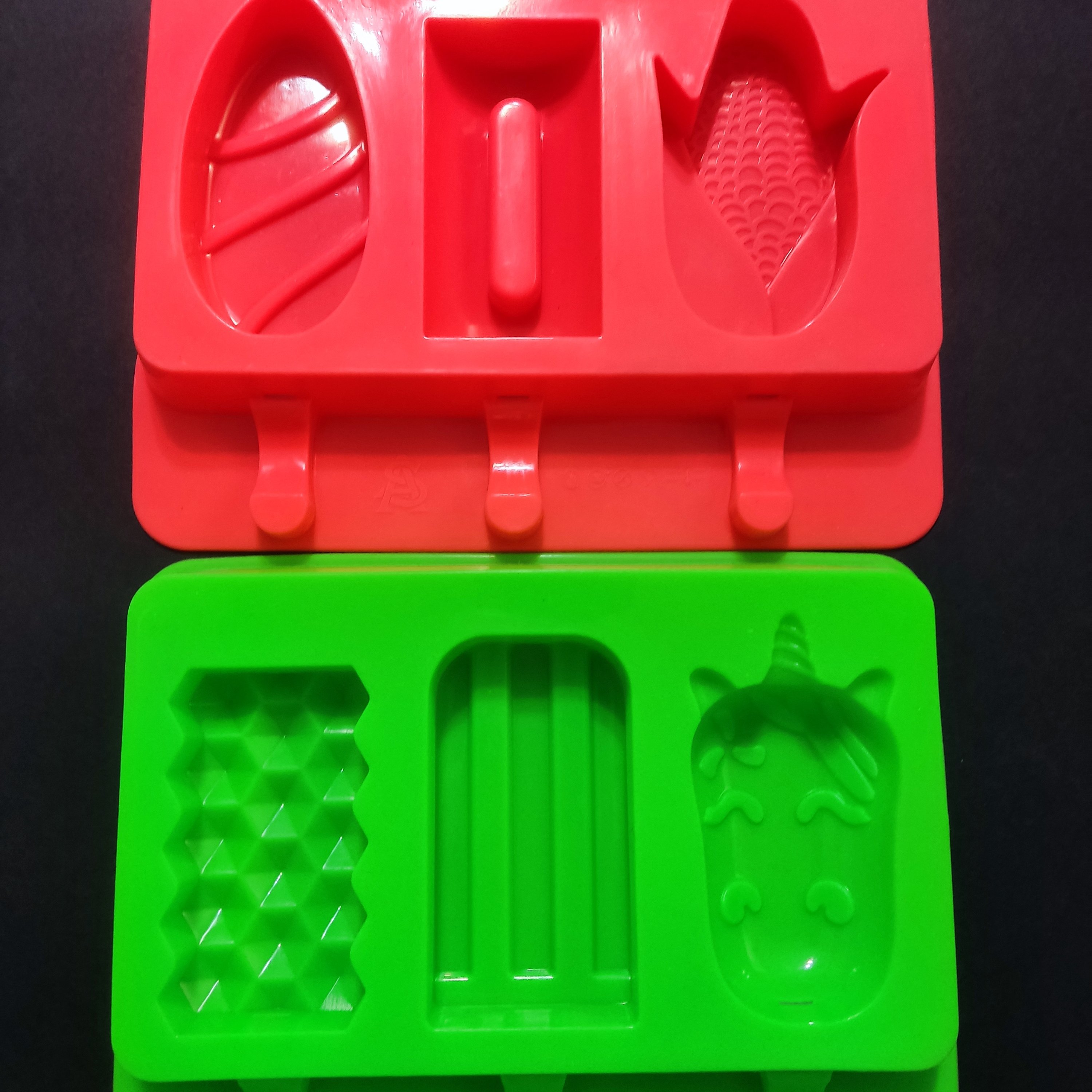 قالب سیلیکونی پاپسیکل  3 تایی وزن 85 گرم ابعاد 21×16