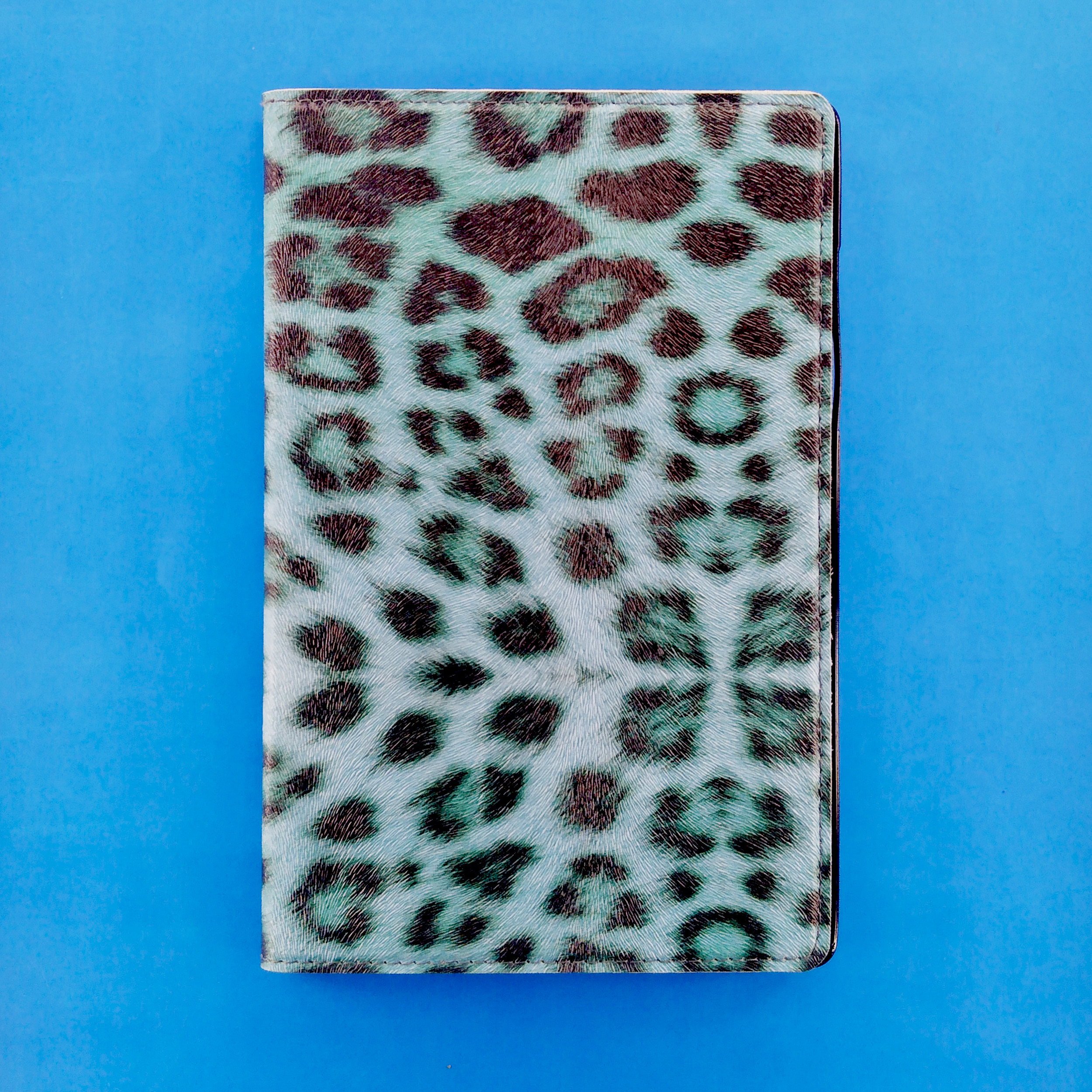 کیف کلاسوری مدل پوست پلنگ مناسب برای تبلت سامسونگ Galaxy Tab A7 10.4 2020 / T505