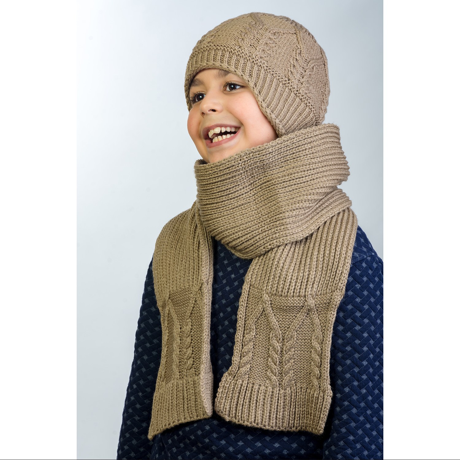 کلاه و شال گردن بافت بچگانه کد 8240
