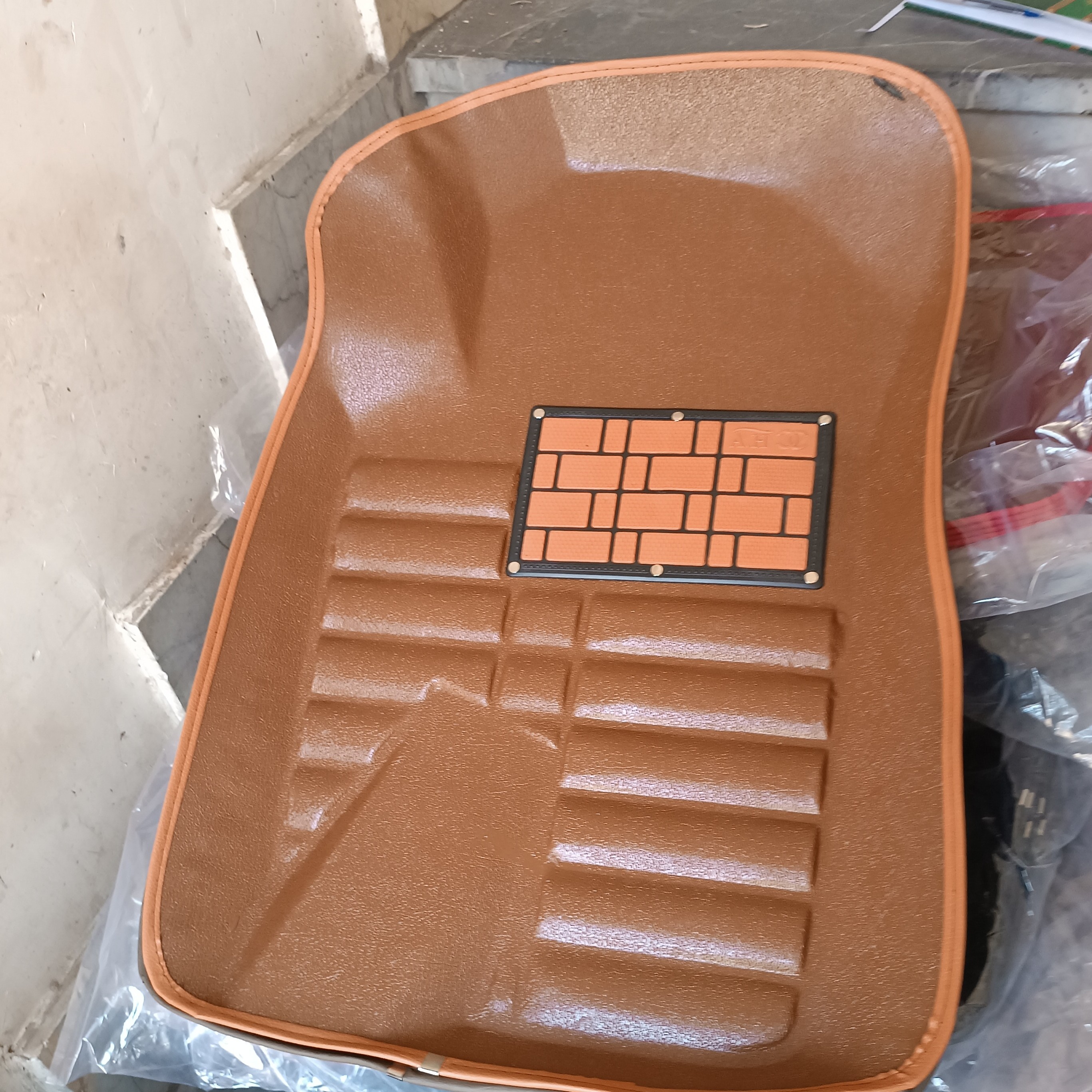 کفپوش سه بعدی پژوه 405چرمی آکونومی پشت نمدی با کیفیت عالی رنگ بندی مختلف باضمانت یکسال ن