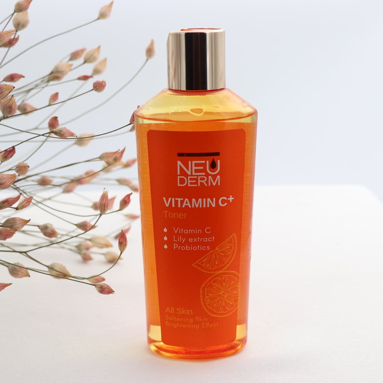 تونر پاک کننده پوست نرمال تا خشک 200 میل ویتامین c نئودرم 90255