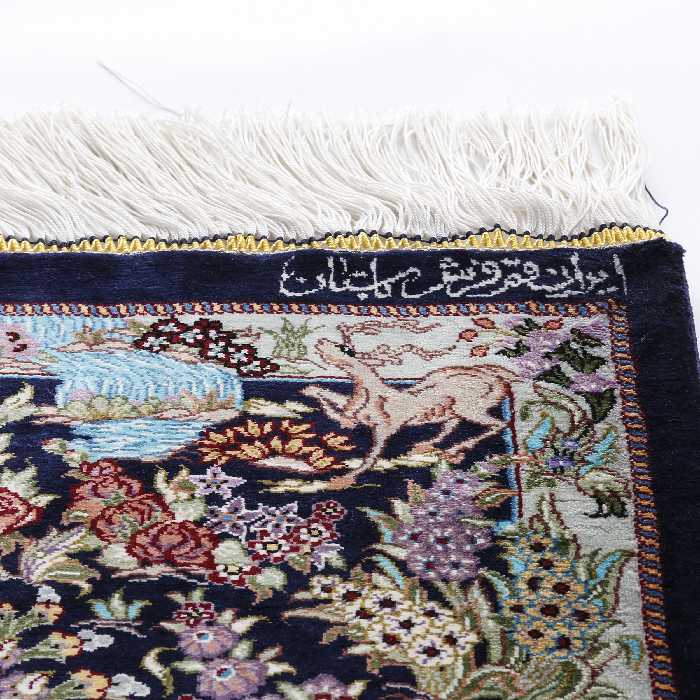 فرش دستبافت نیم متری کد C002