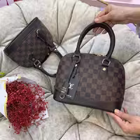 کیف LV