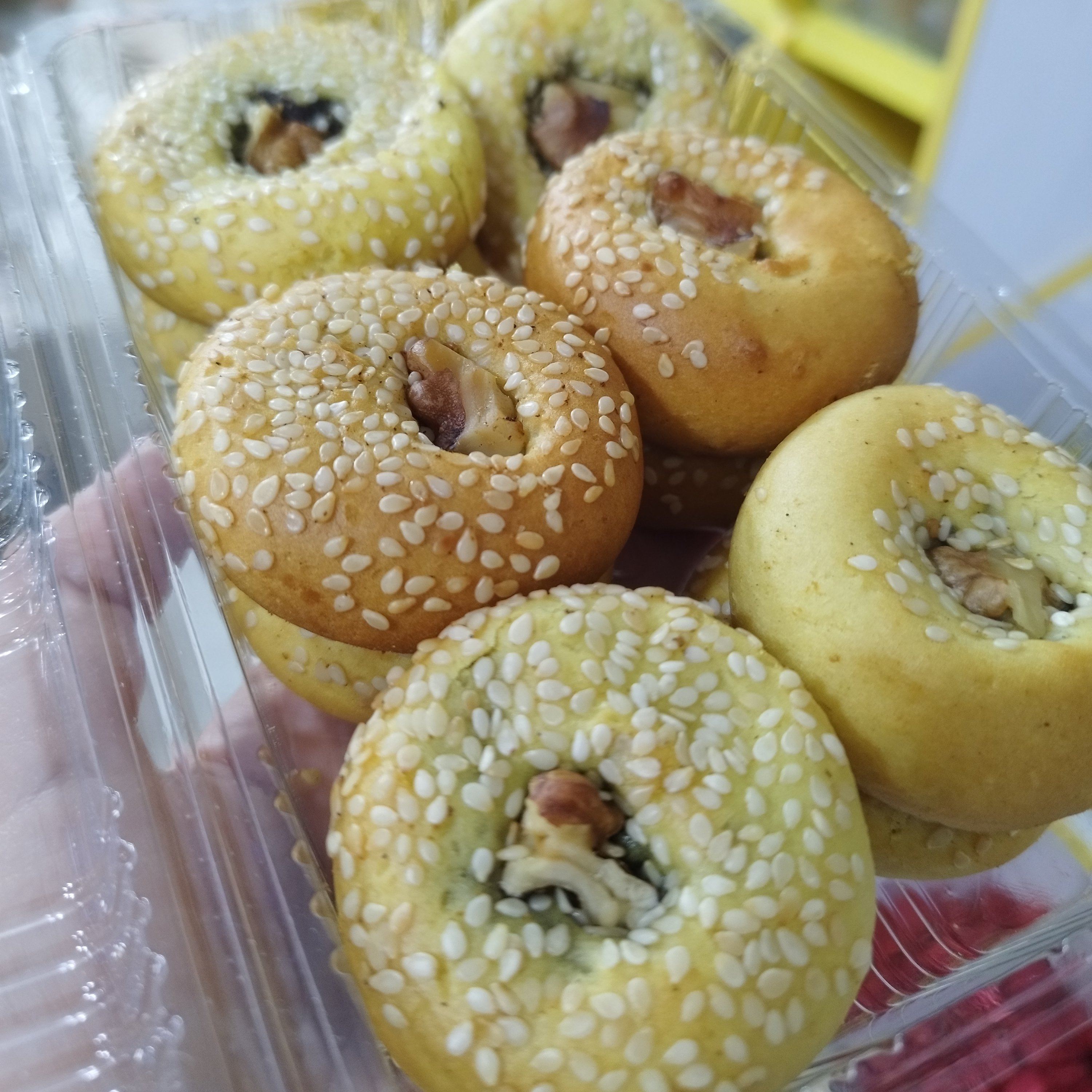 کلمپه گردویی خرمایی کنجدی نرم تازه(یک کیلو)