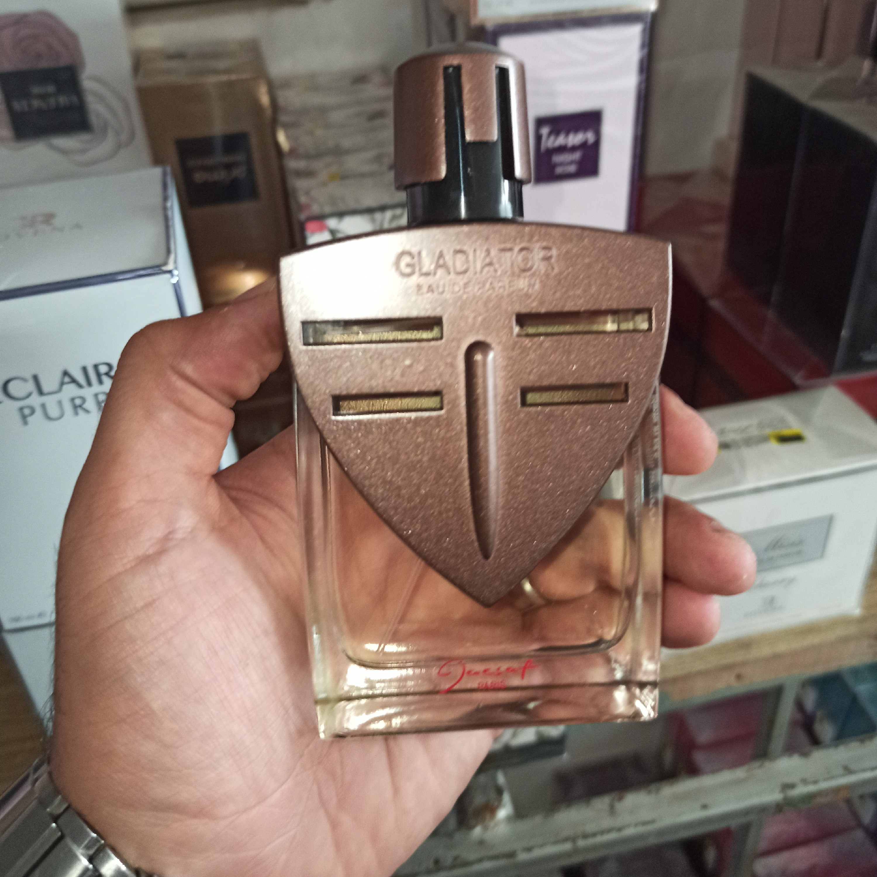 ادکلن مردانه گلادیاتور شرکت ژکساف 