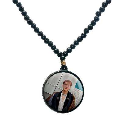 گردنبند پرمانه طرح straykids کد pmd.12237 مدل دو طرفه