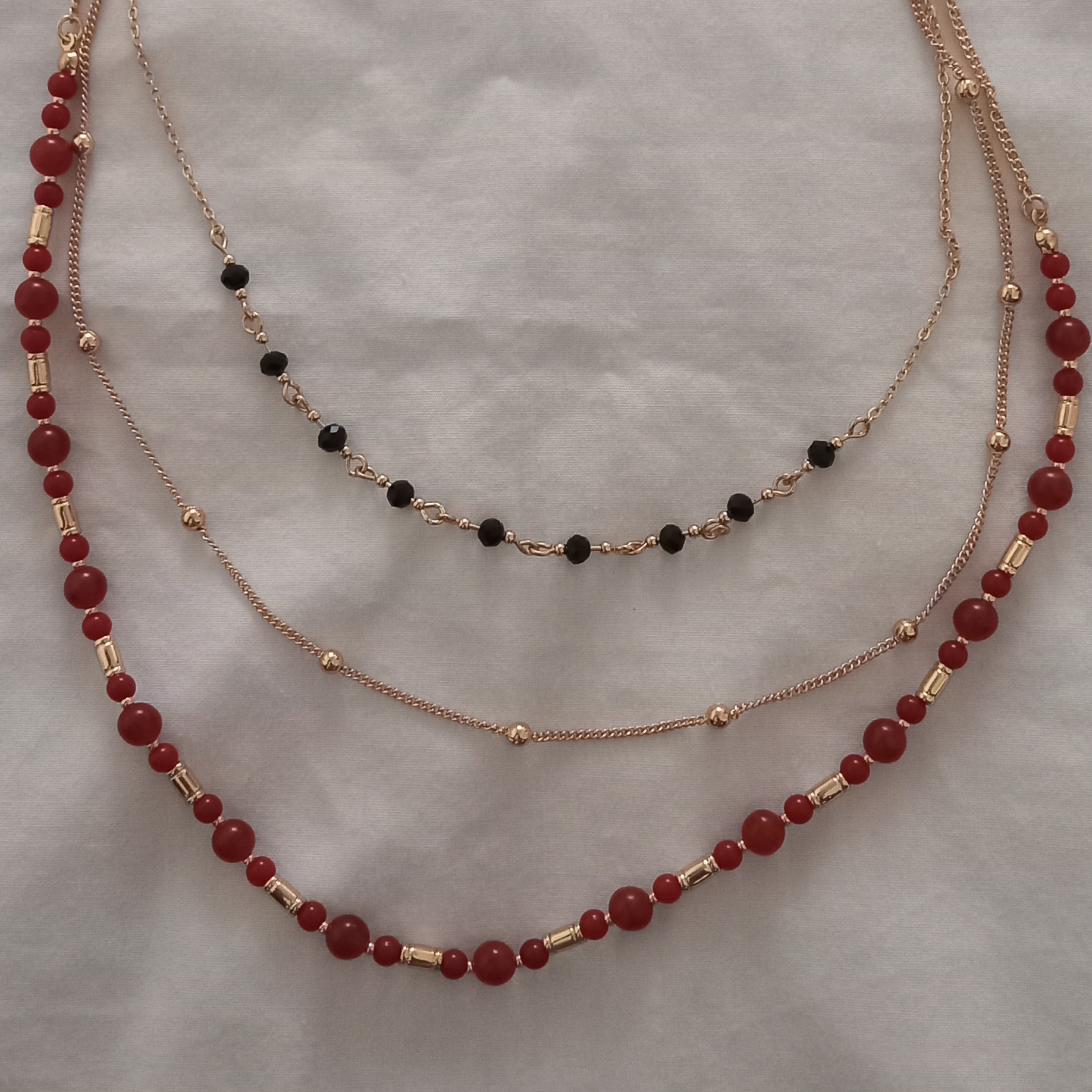 گردنبند سه لاین زیبا و خوشگل  با کیفیت و قیمت بی نظیر