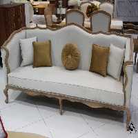 مبل کویین فرانسوی