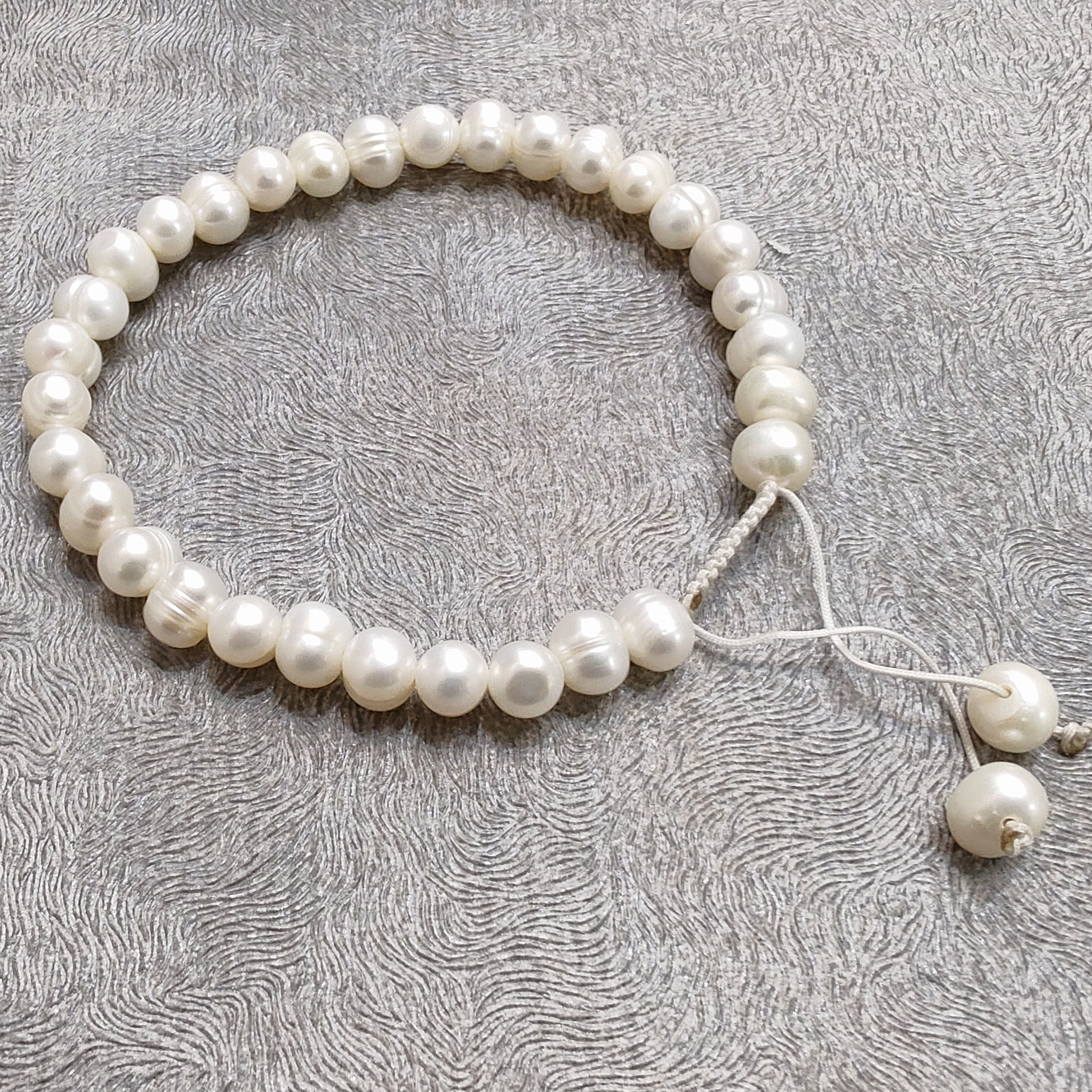  دستبند مروارید پرورشی اصل درجه کیفیت 2 ماه تولد خرداد