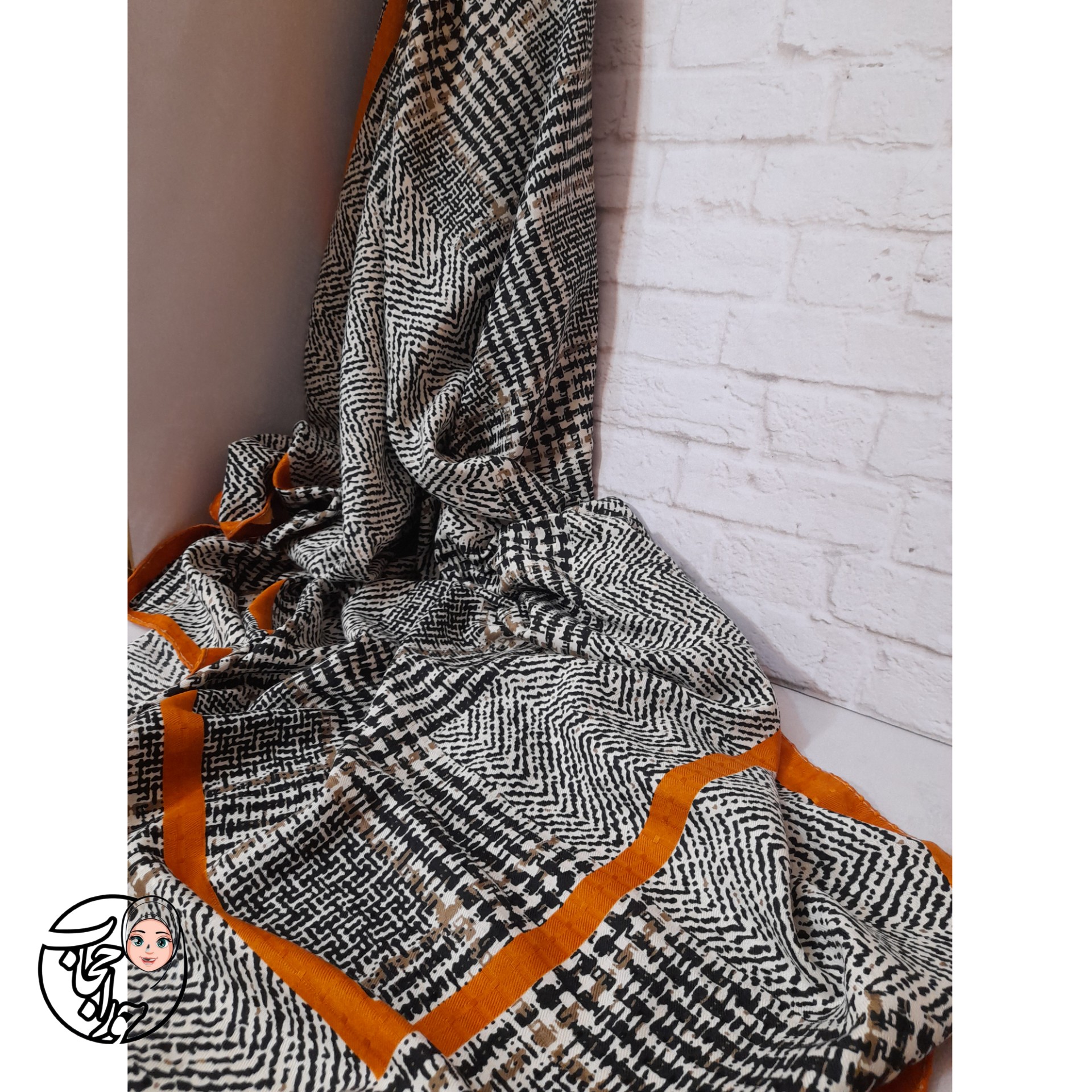 روسری فاستونی منگوله دار 