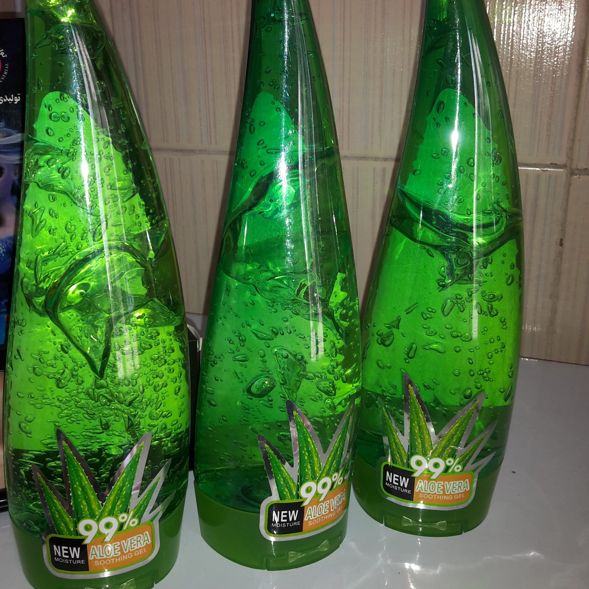ژل آلوورا آبرسان و ضد چروک پوست آلوئه ورا 99درصد ALOE VERA 