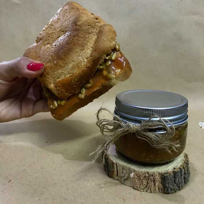 هاریکا.کارامل مغز تخمه سرشار از مواد معدنی مقل فسفر.پتاسیم.اهن.کلسیوم.منیزیوم.و ویتامین های BوAوEاست