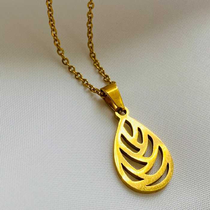 گردنبند برگ طلایی استیل ضد حساسیت با زنجیر 