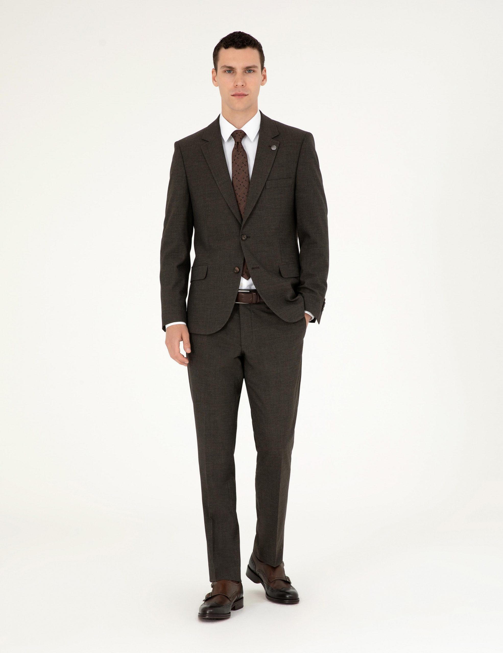 کت و شلوار مردانه قهوه ای پیرکاردین - فروشگاه لباس شهرمون