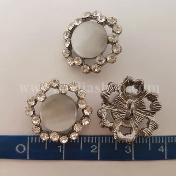 دکمه نگین دار ریز