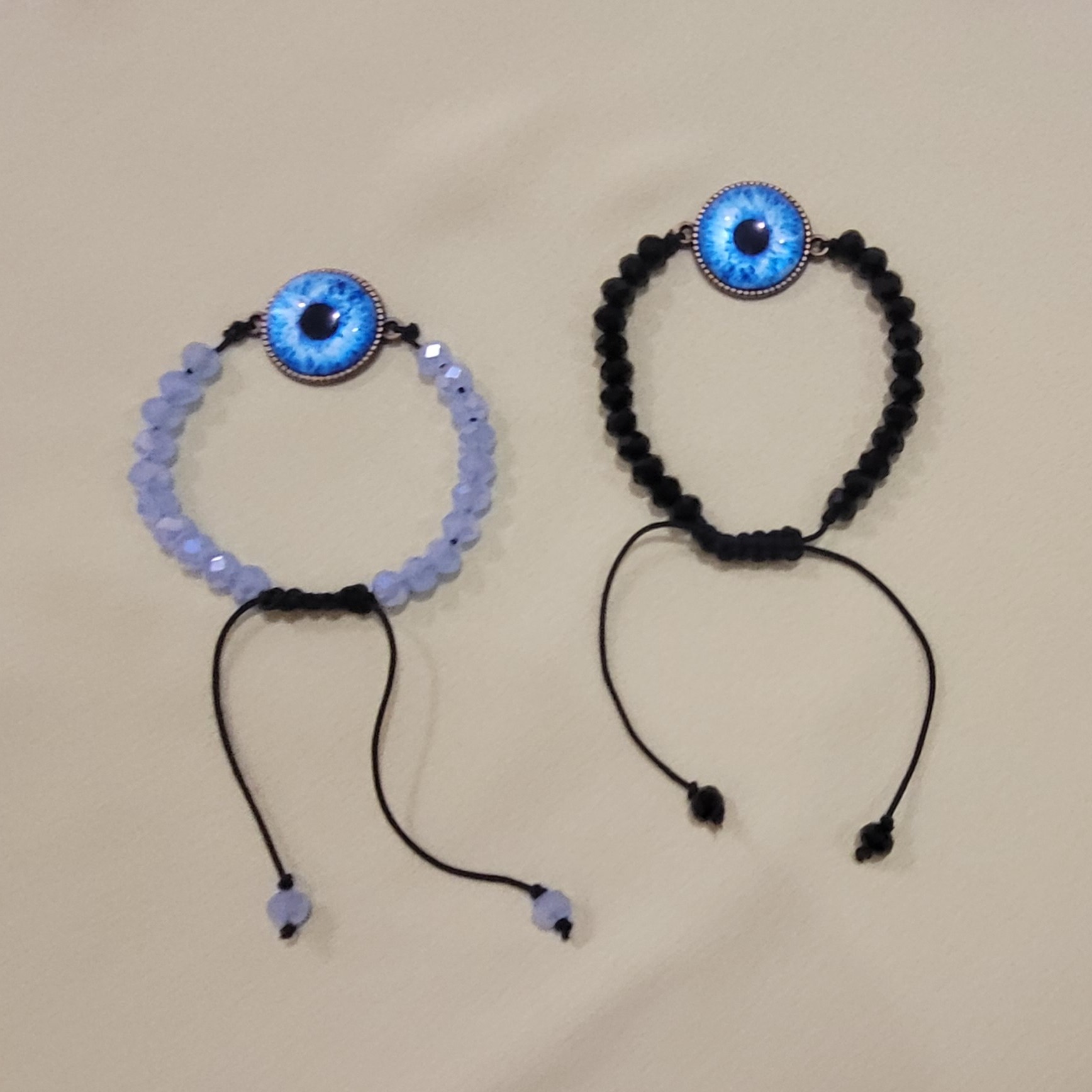 دستبند چشم نظر رزینی آسانسوری