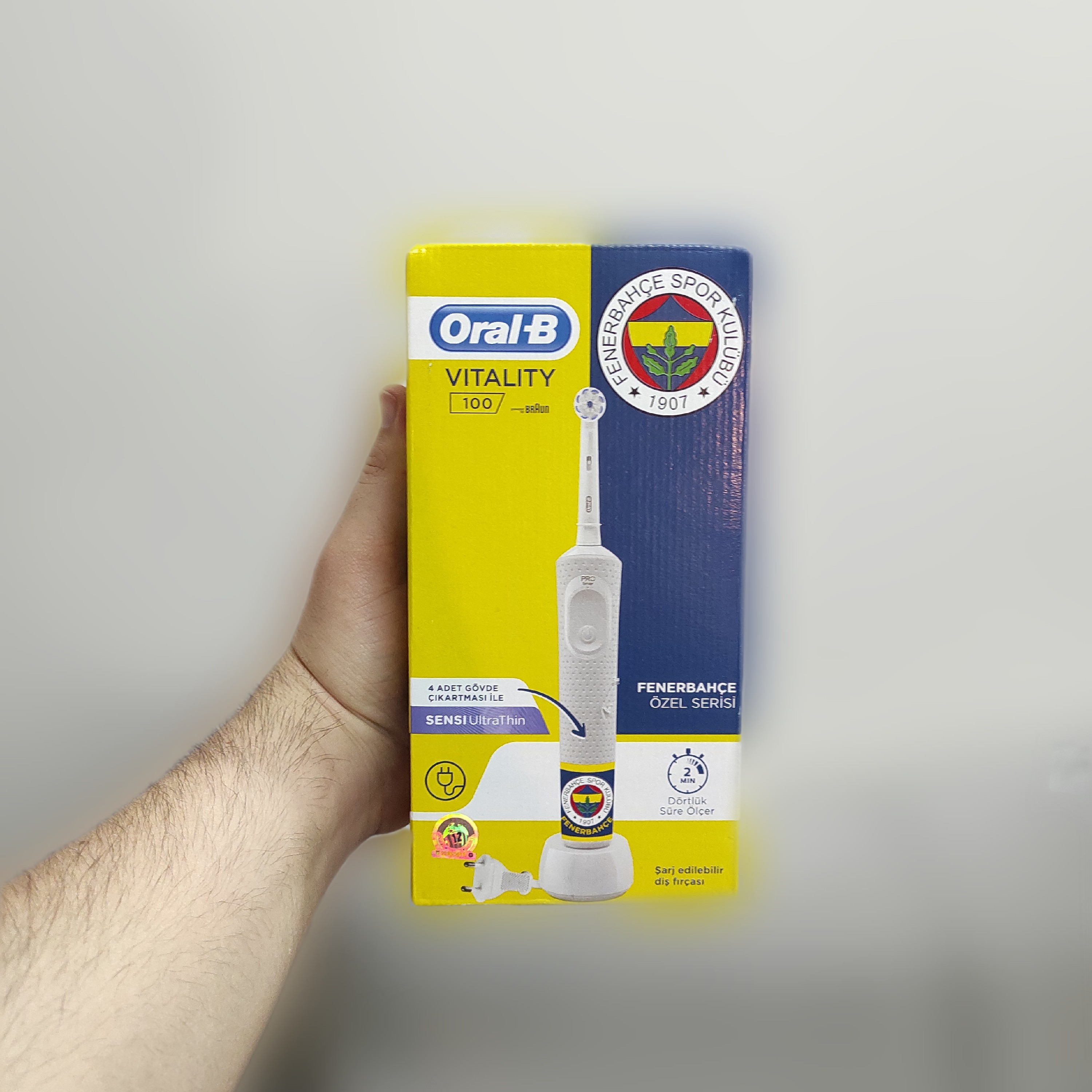 مسواک برقی اورال-بی Oral-B مدل Vitality 100 Sensi UltraThin طرح فنرباغچه