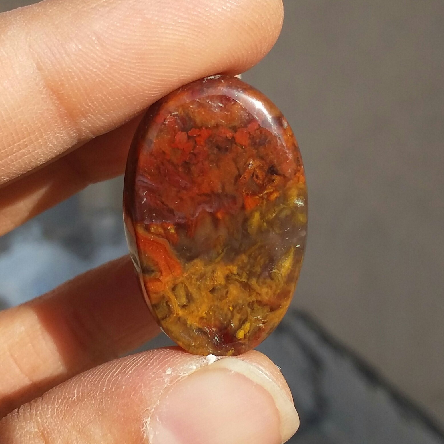 نگین شجر پاییزی بی نظیر بسیار خوش رنگ و تراش کد 10208