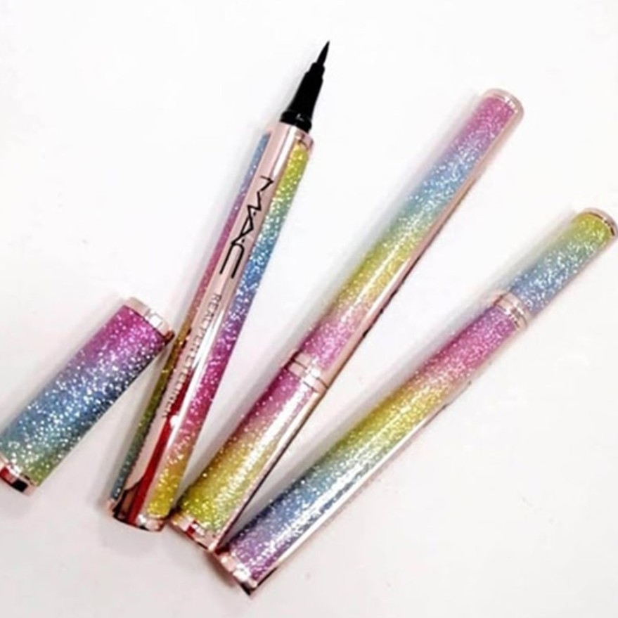 خط چشم ماژیکی مک