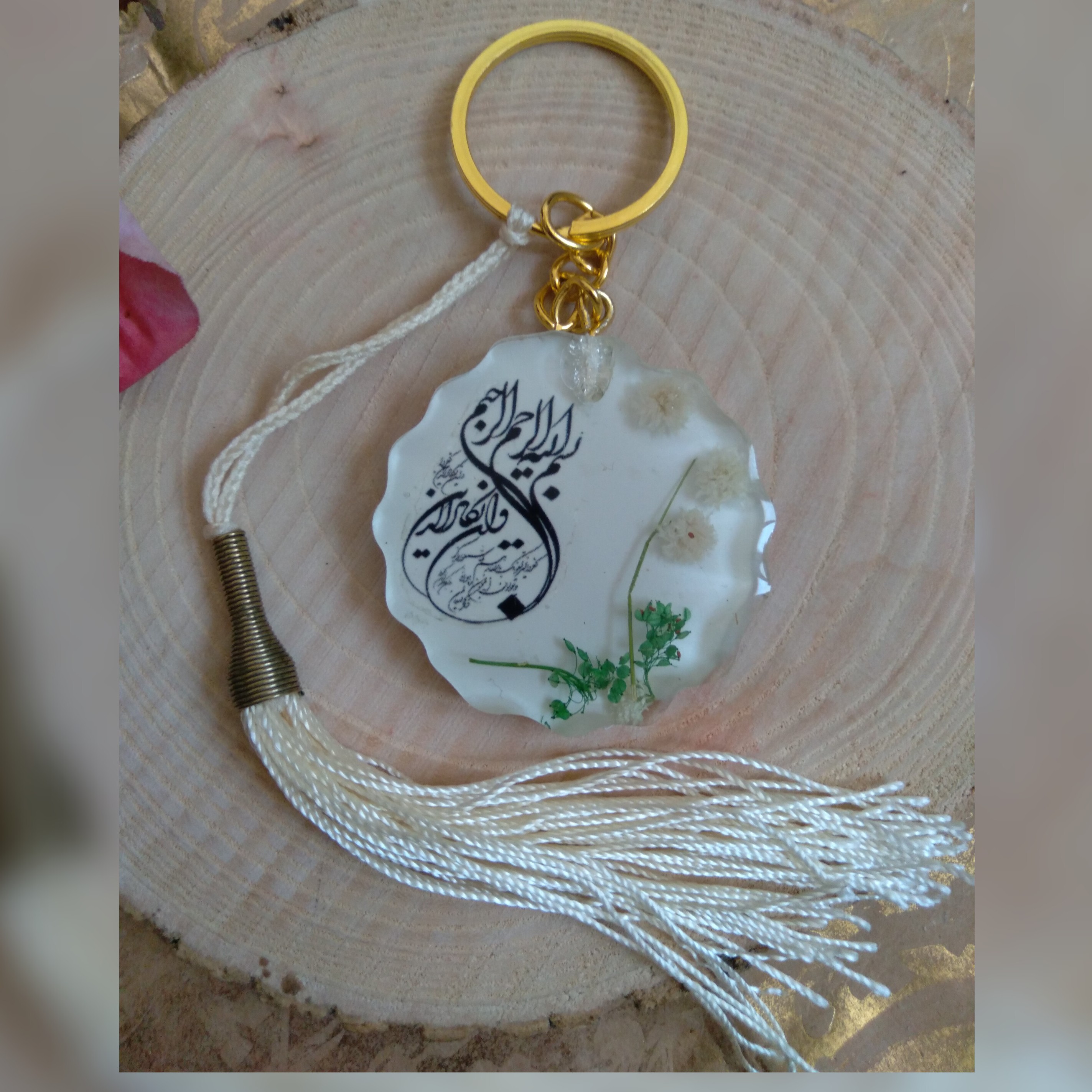 سرکلیدی و آویز ماشین و ان یکاد