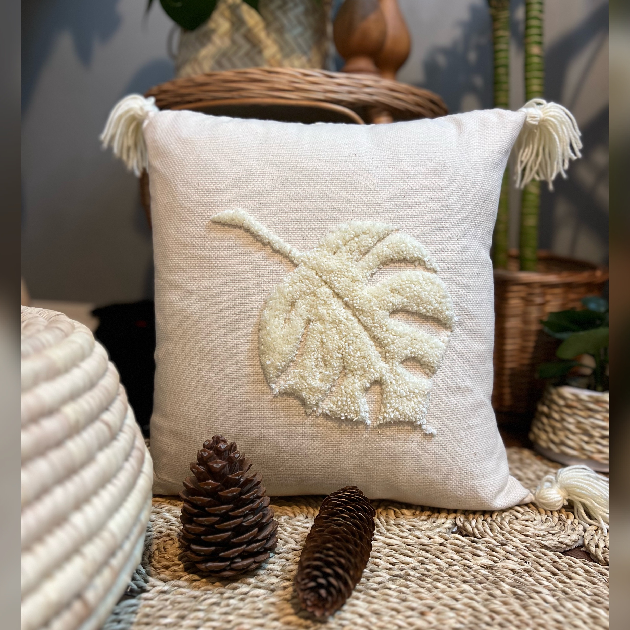 کوسن برگ انجیری پانچدوزی 