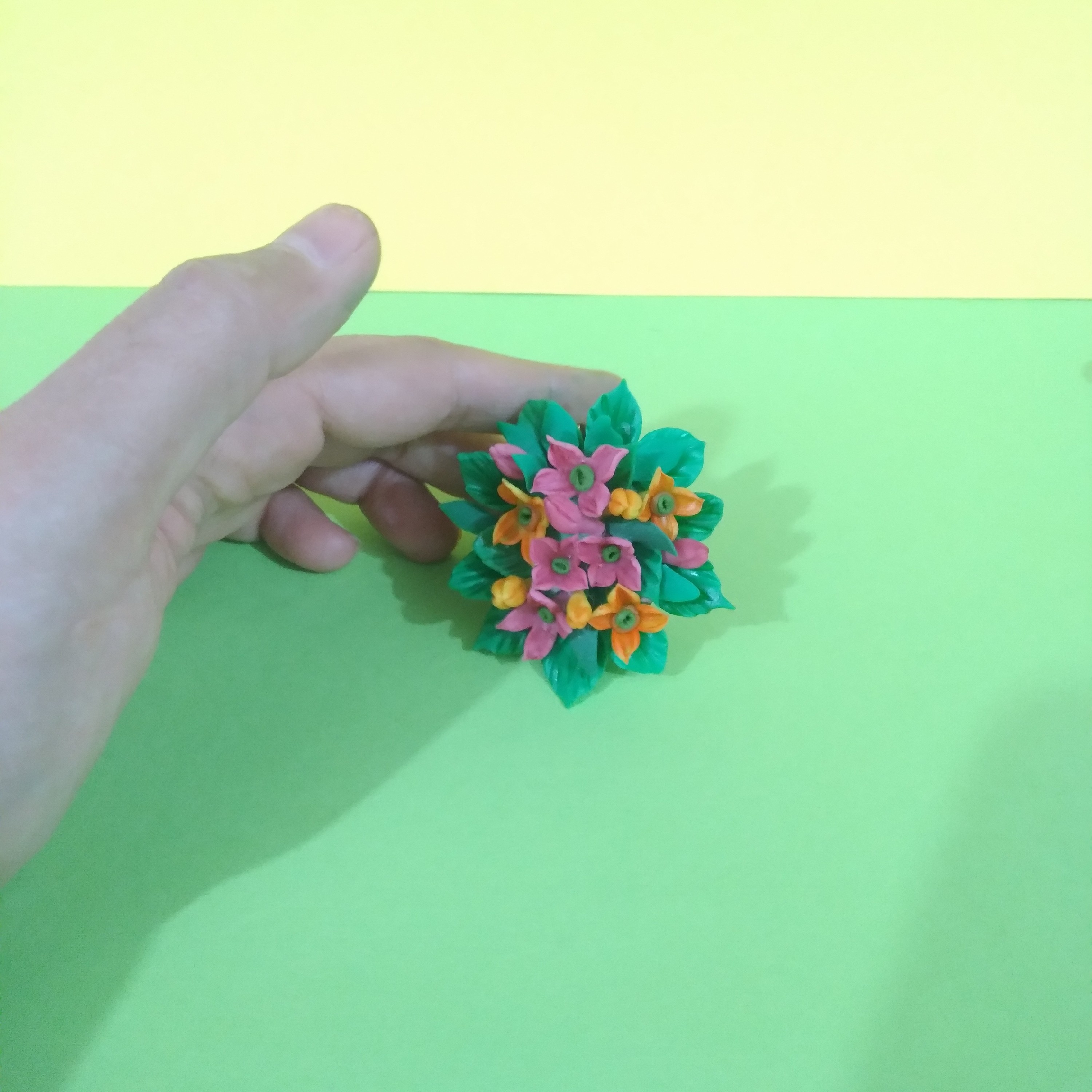 دست سازهای کوچک من  آویز تزیینی محصولی از ستاره چوبی