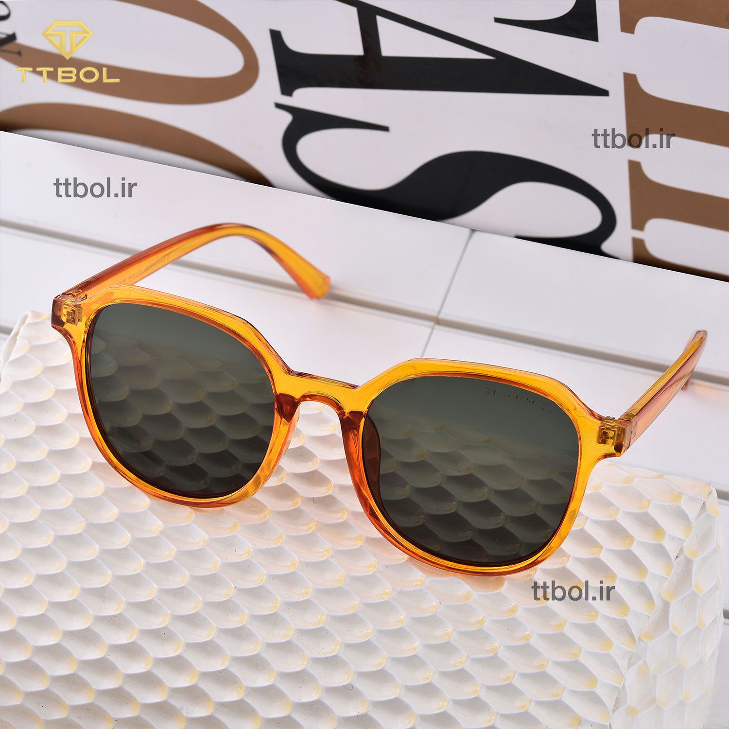 عینک آفتابی 1985