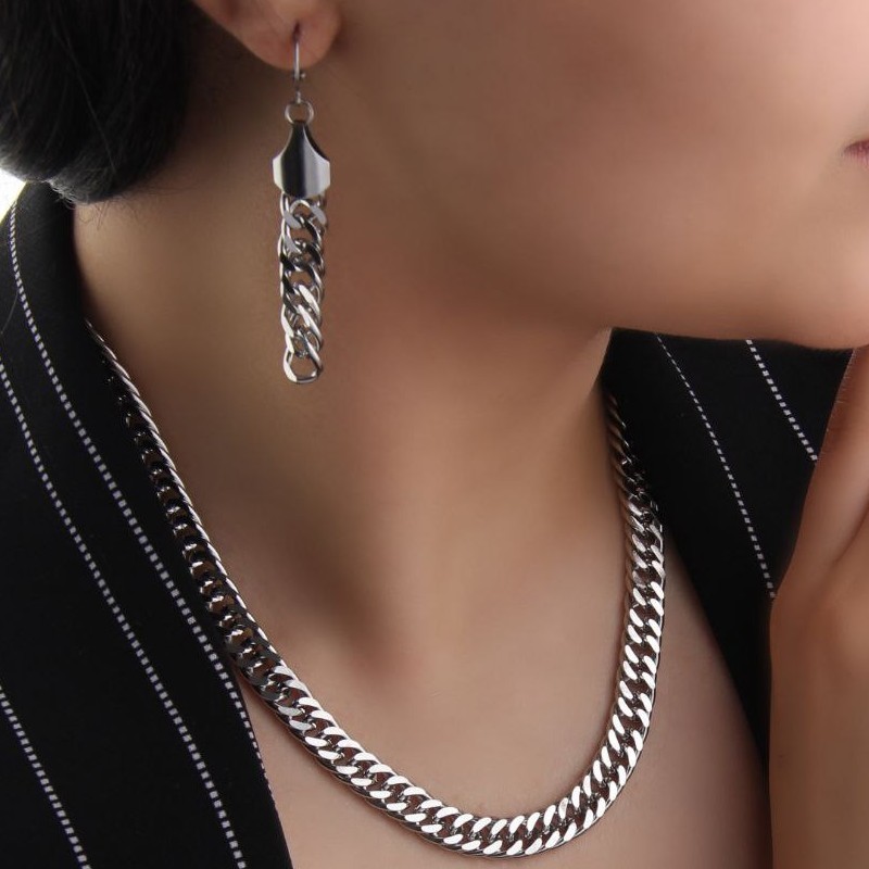 ست                                                                       کارتیررزگلدوسفید