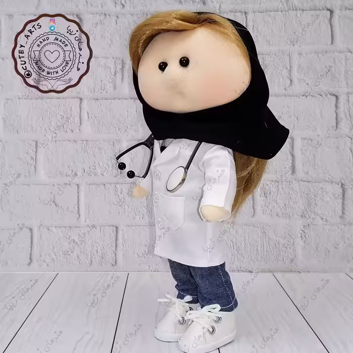 عروسک روسی 30 سانتی دکتر 