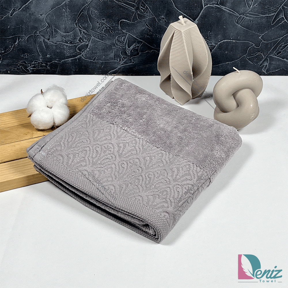 حوله دستی طرح کاریزما رنگ فیلی