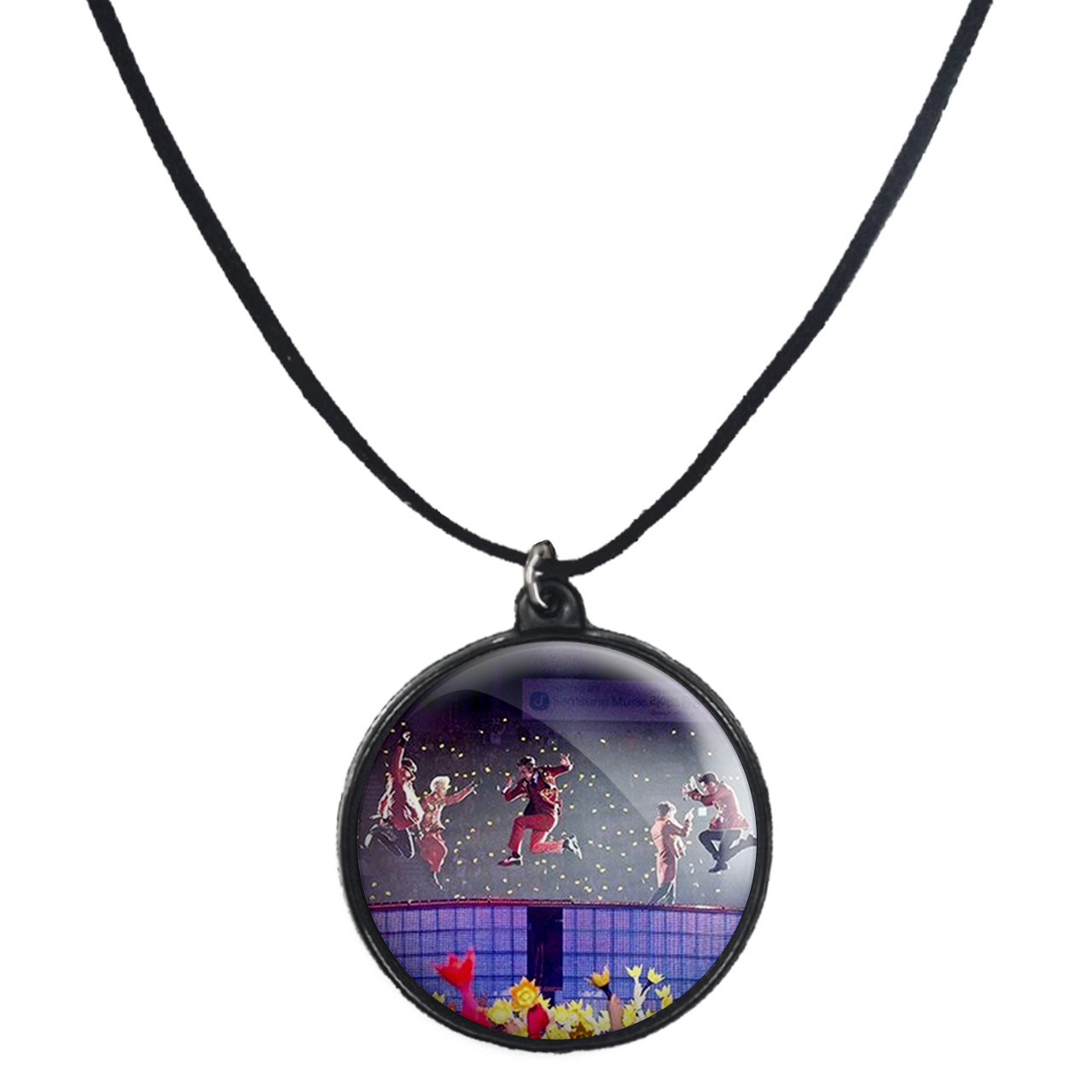 گردنبند پرمانه طرح گروه موسیقی بیگ بنگ BIG BANG کد pmb.15202 مدل دو طرفه