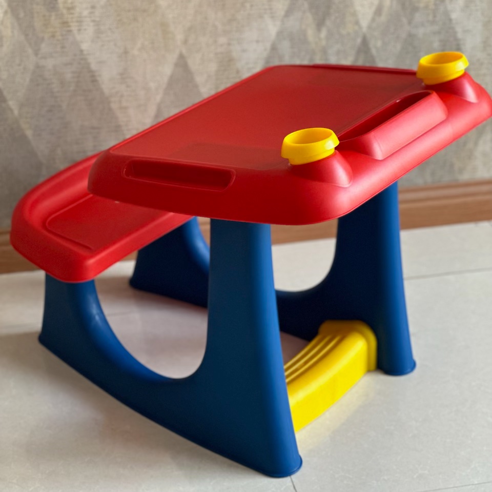 میز تحریر کودک قرمز آبی زرد