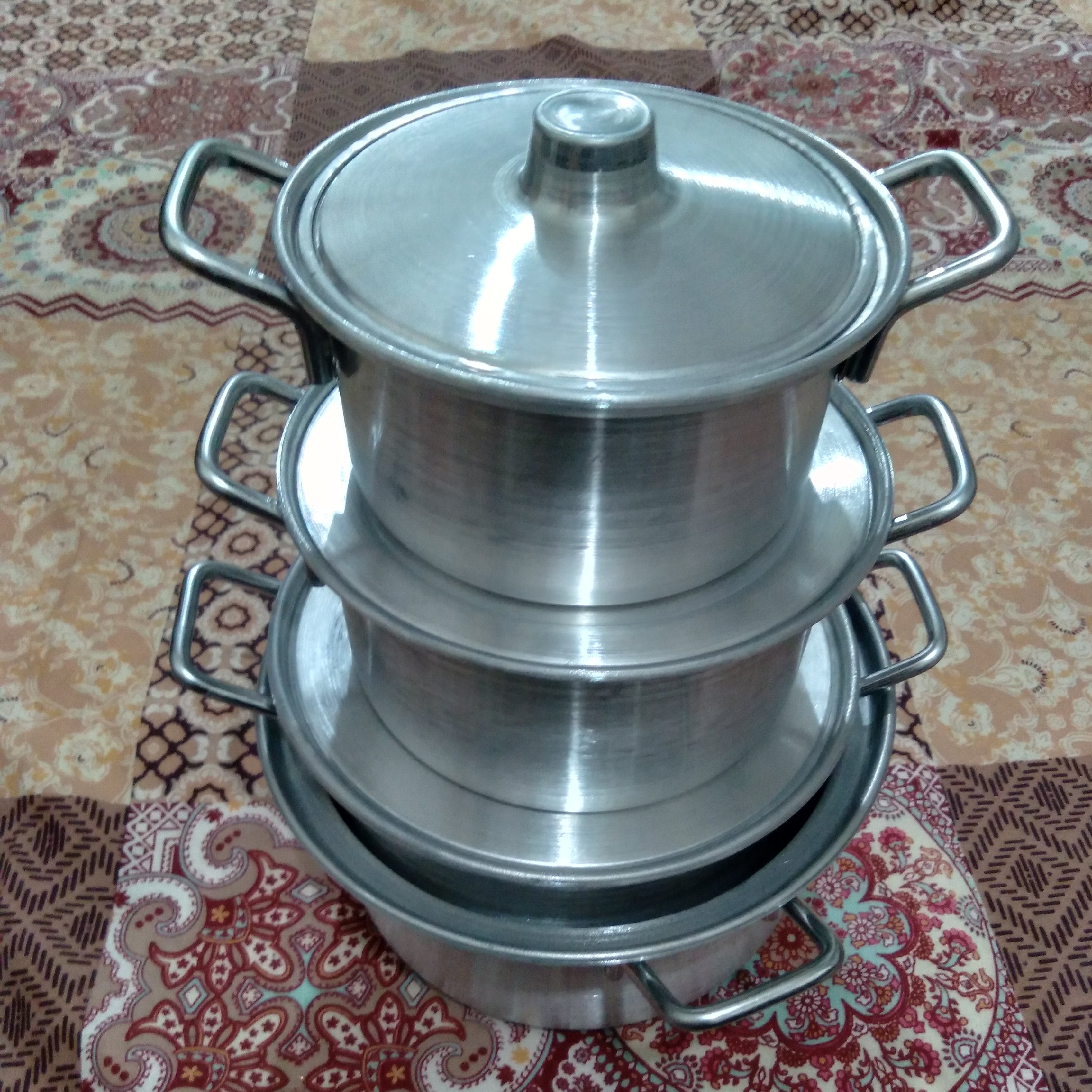 سرویس کودک دسته دار روحی برای شما و
اشپزخانه شما کارایی زیادداره مثل اضافه غذا
وبردن غذابه محیط کار