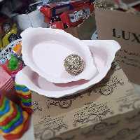 تابه لب چین جفتی رنگی 
کیفتیت عالی 
جعبه دار