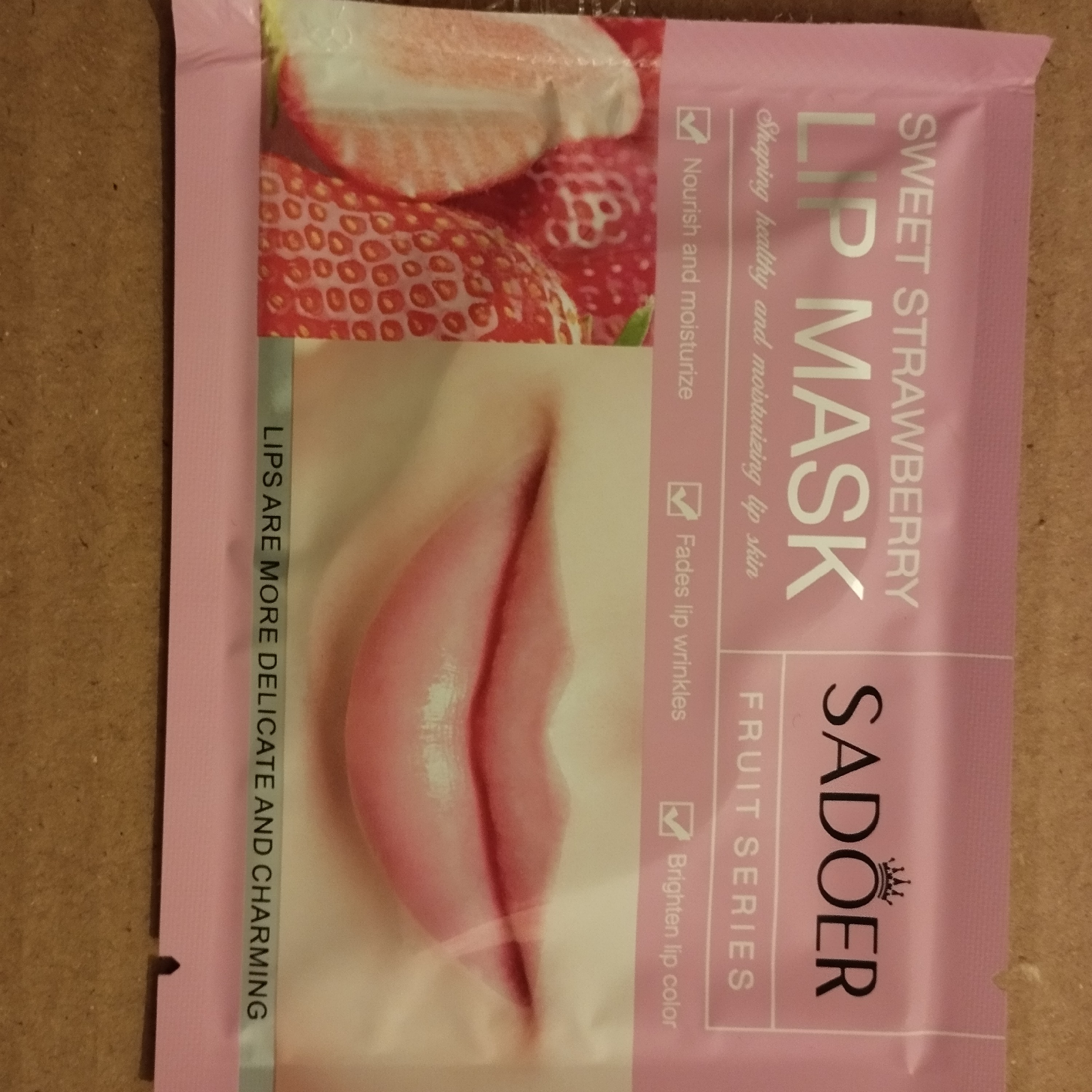 ماسک لب ورقه ای سادور