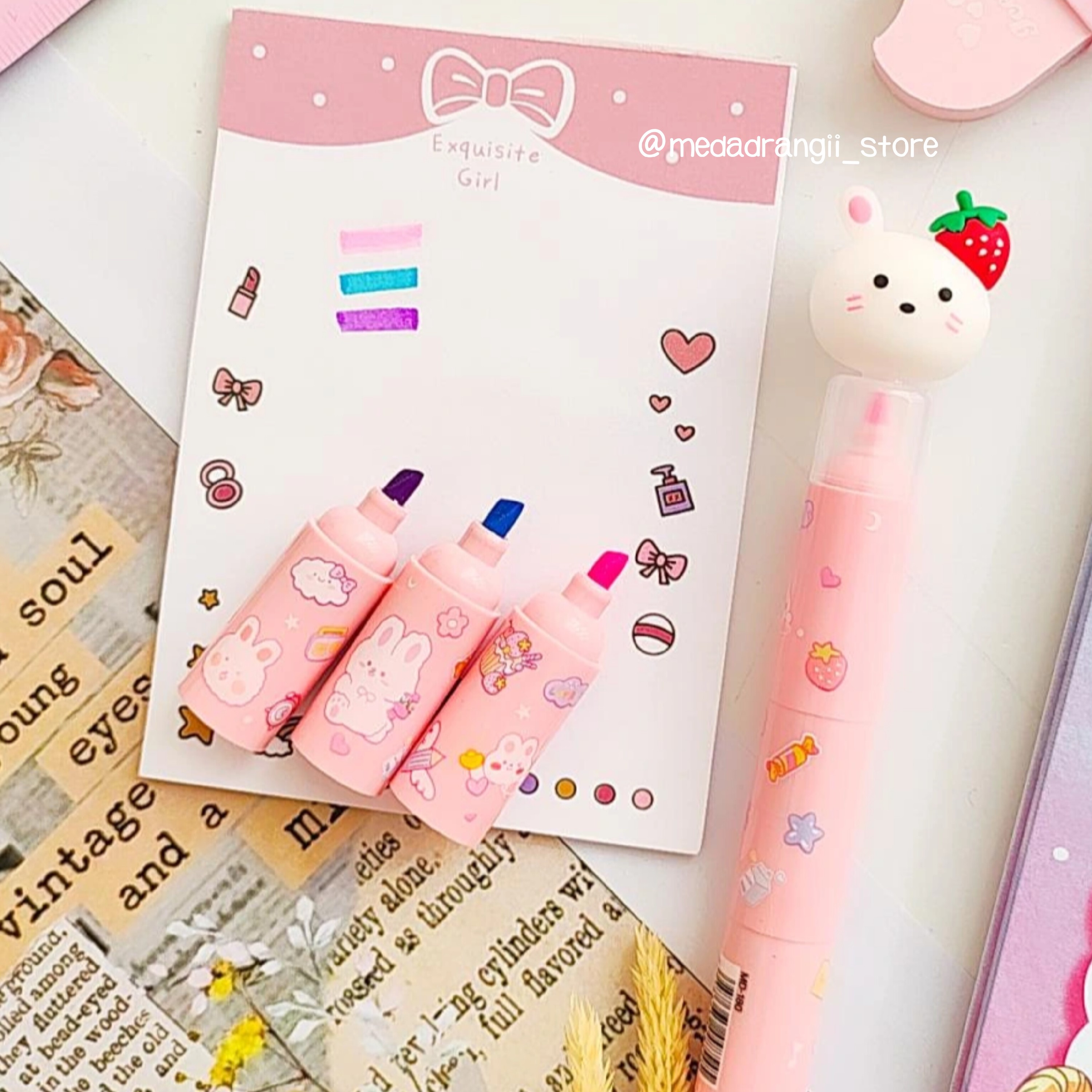 هایلایتر سه تایی  خرگوش میوه ای رنگ صورتی هر هایلایتر شامل سه رنگ مجزا