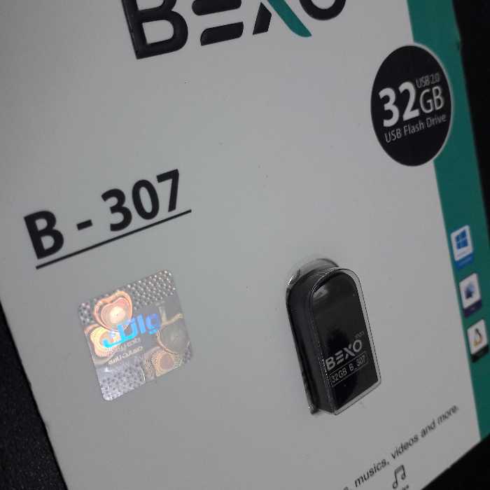 فلش 32 گیگ بکسو مدل سیاه32