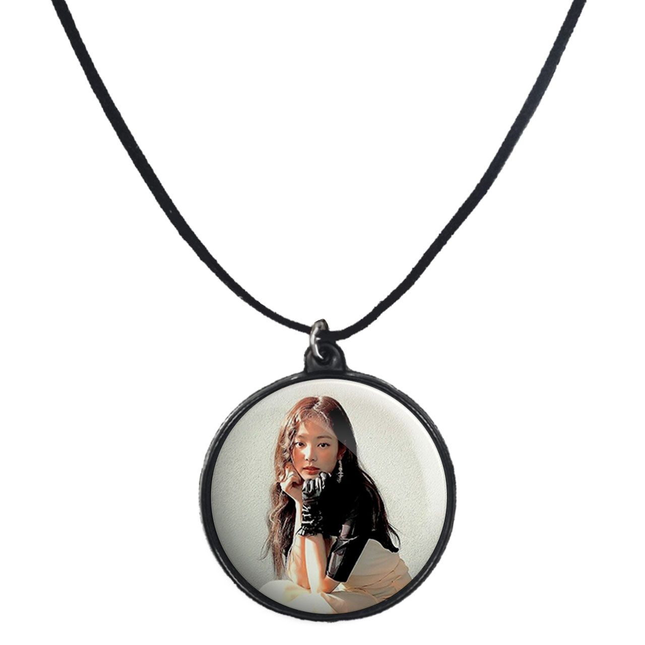 گردنبند پرمانه طرح بلک پینک کد pmb.17783 مدل دو طرفه