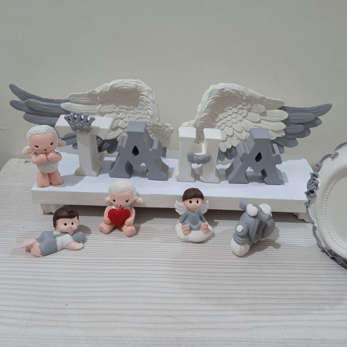 استند اسم طاها ساخته شده با پودر سنگ هنری ترک 