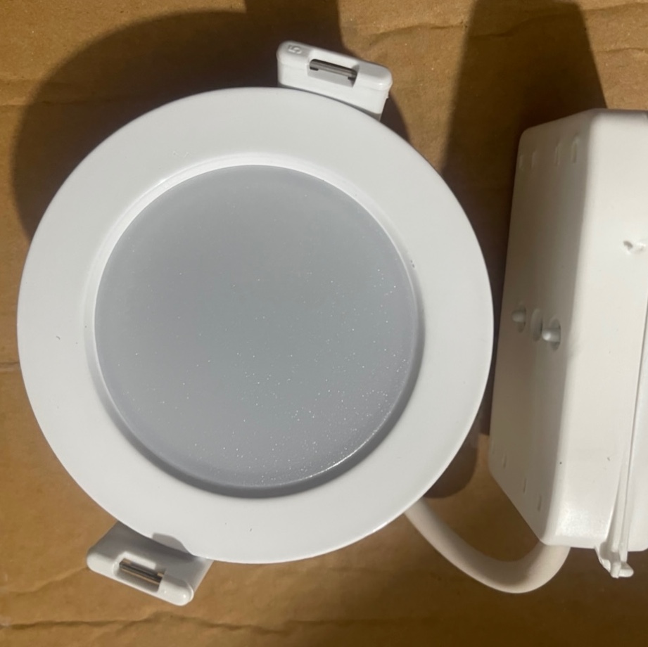 پنل هالوژن توکار 9 وات توکار ( دانلایت آریانا) مازی نور