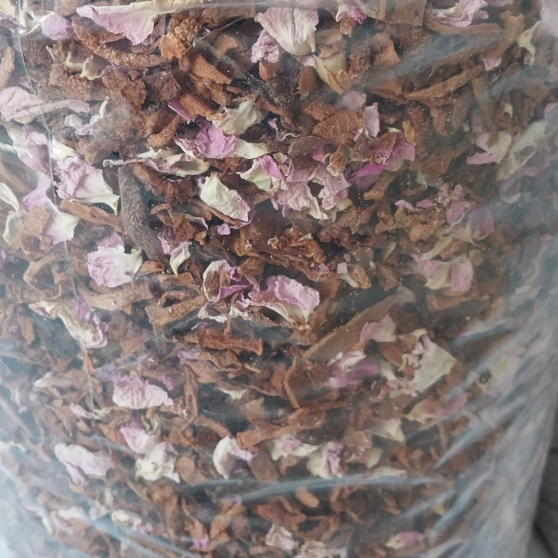 دمنوش،فوق العاده عالی و بی نظیر با عطری عالی مناسب برای فصل سرما