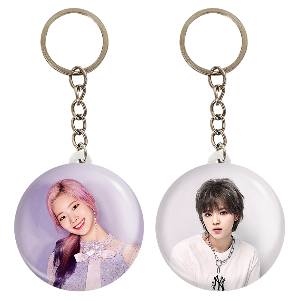 جاکلیدی خندالو مدل جونگیون و داهیون گروه توایس کد 1168711681 مجموعه 2 عددی