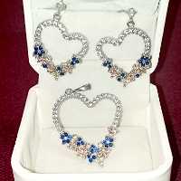 نیم ست نقره زنانه طرح قلب نگین دار  با عیار 925 با ارائه فاکتور رسمی  موجود در دو رنگ زرد و سفید