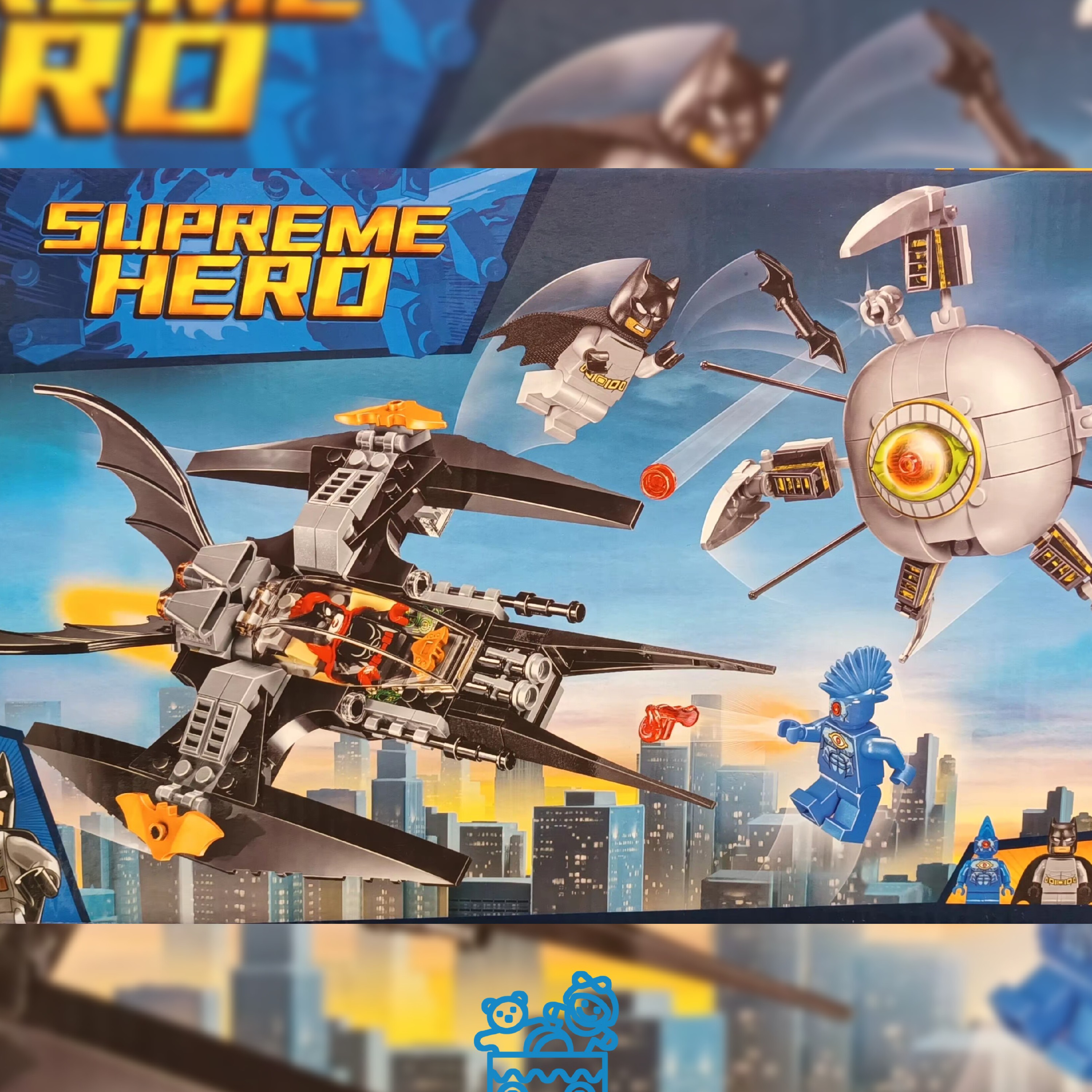 لگوسفینه فضایی بتمن بهمراه 3عددفیگور لگویی از برندسوپر هیرو یسرگرمی عالی جذاب وفکری مناسب برای گروه سنی شش سال به بالا