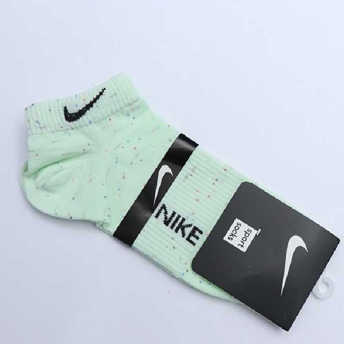جوراب مچی مارک نایک رنگ سبز پاستیلی پافیت 22652