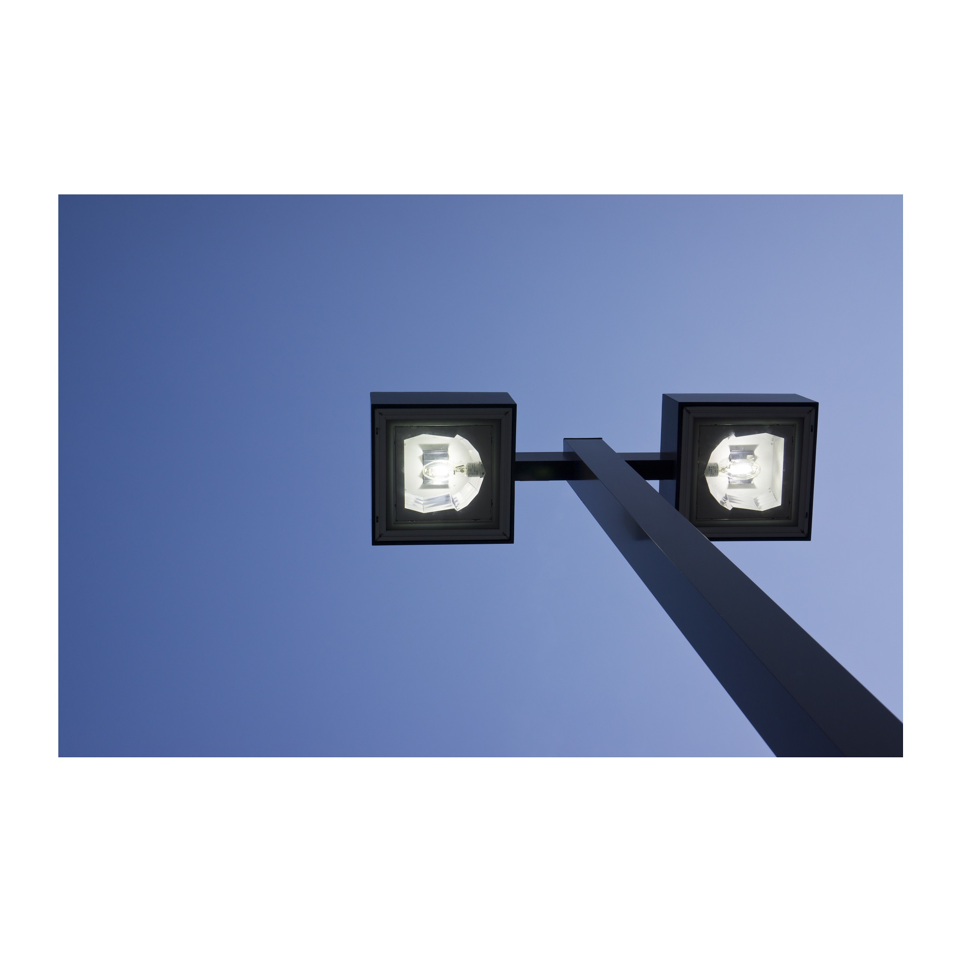 تابلو شاسی جوان مدل چراغ