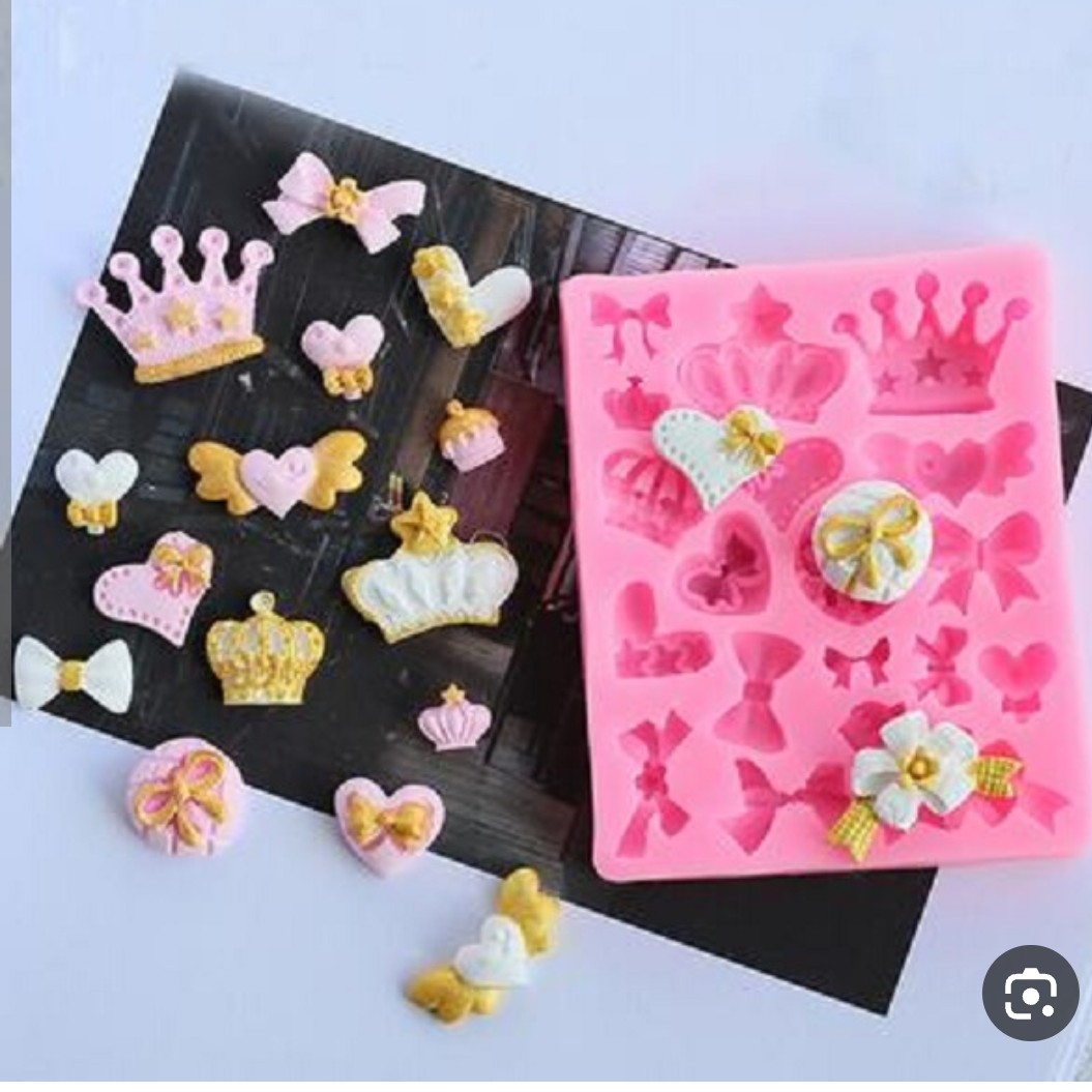 مولد تاج و پاپیون دارای مدل های مختلف تاج و پاپیون فانتزی و شیک