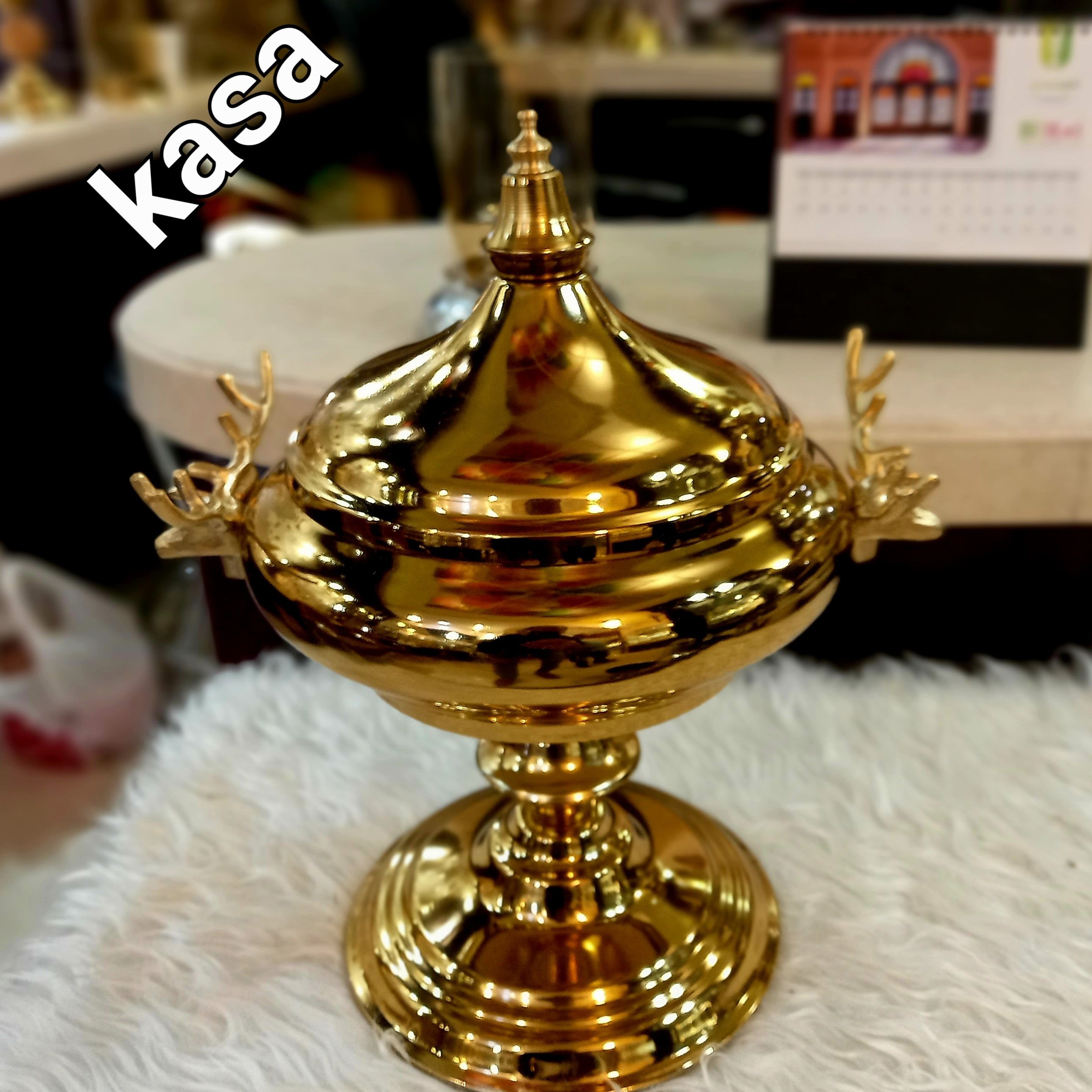 شکلات خوری  فلزی  با گوزن  برنجی 